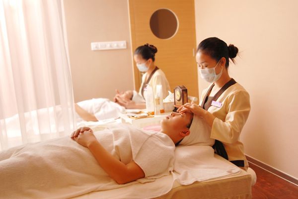 關(guān)于美容師服務(wù)過程講解項(xiàng)目內(nèi)容的技巧 - 歐泉國際